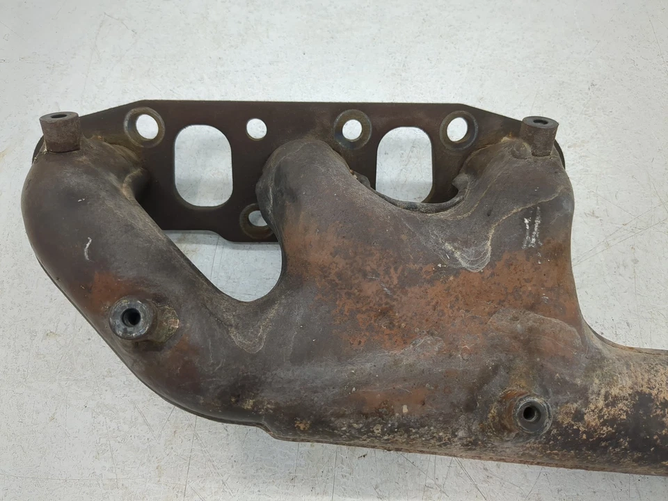 Colector de escape turbocompresor Infiniti G35 2003-2007 con turbocompresor N8TJ7 Foto 2 de 4