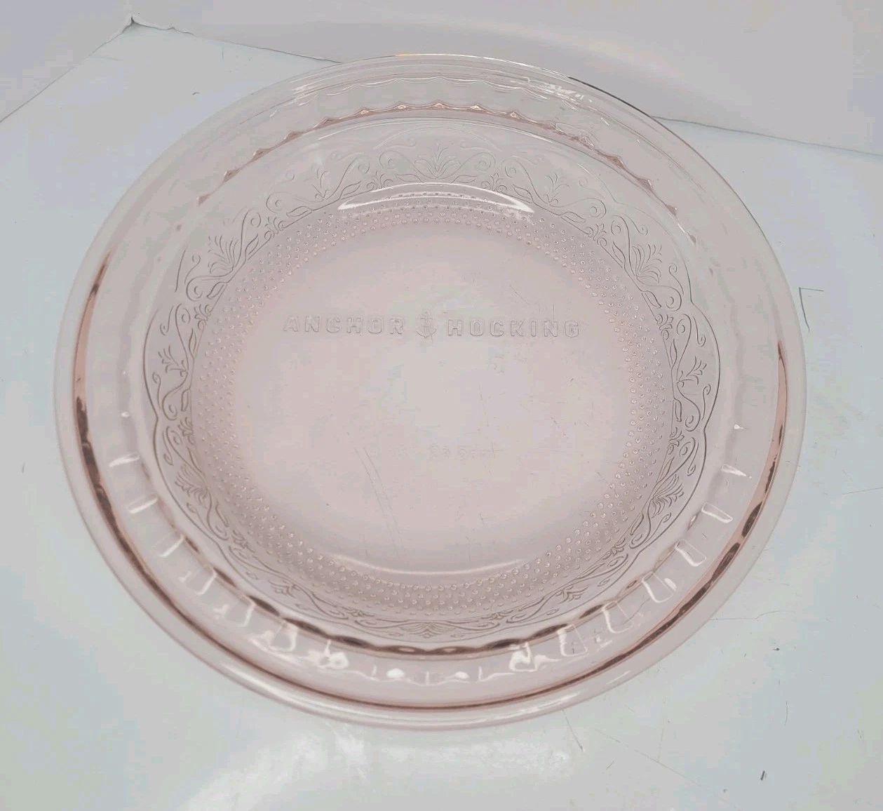 Anchor Hocking Laurel Embossed Rosewater Pink Glass Deep Dish Pie Plate 9.25"