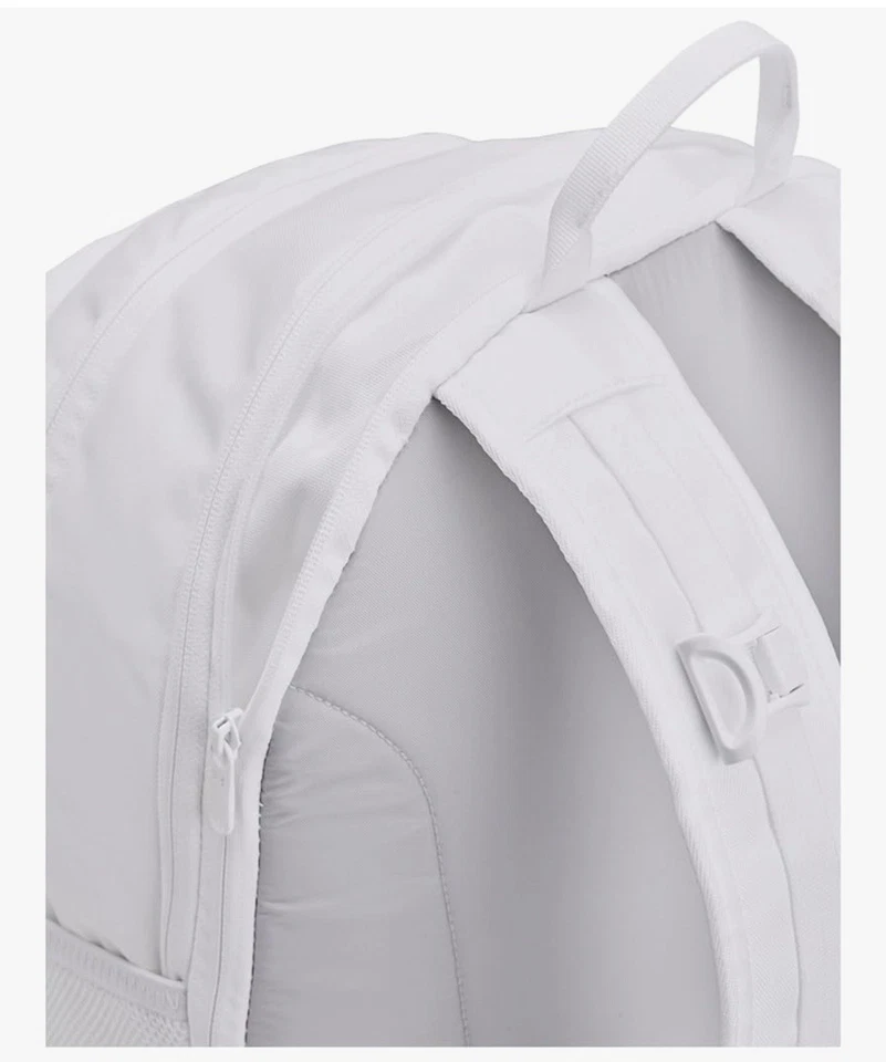 Mochila Under Armour White Hustle 6.0 - Artículo # 1384673 Foto 2 de 4