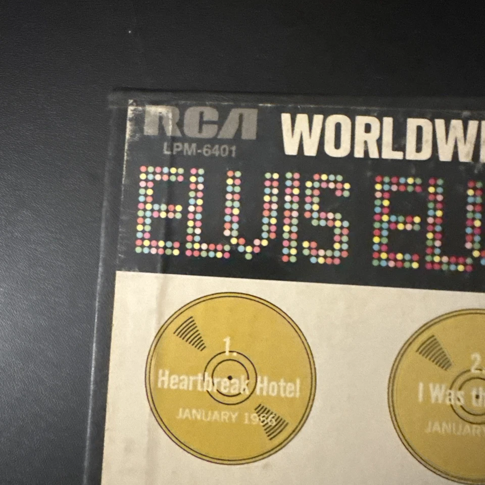 ELVIS PRESLEY - WORLDWIDE 50 GOLD AWARD HITS VOL 1 (4LP VINYL BOX SET) 1970!!! - Image 3 of 4