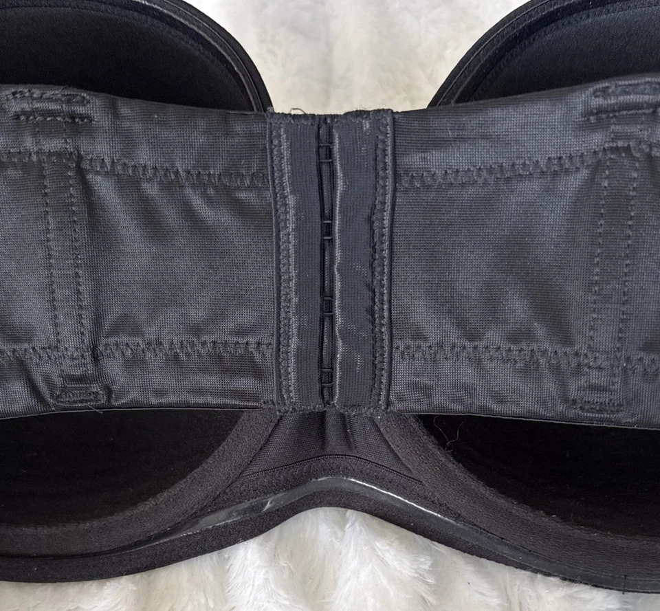 Sujetador sin tirantes Wacoal 854119 "Alfombra Roja" para mujer forrado negro con aros 38DDD Foto 3 de 4