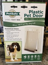 PetSafe Plastic Pet Door Small 1-15 lb Dog Cat Flap Door/Wall Mount White New