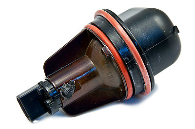 Genuine BMW Parking Light Bulbs (2pcs) – Fits Alpina B7, X5, E53, E65, E66, E67 – 63126916097