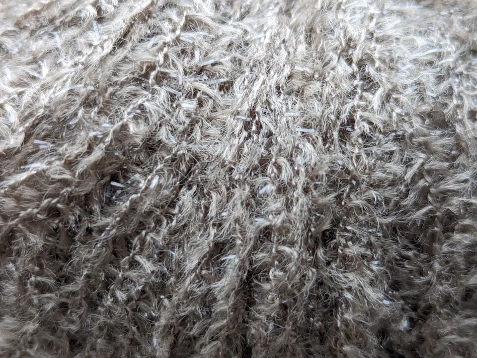 10 LUXUS Balls Katia Boutique Colection Taupe Shimmer Factory Packed Spain - Image 4 of 4