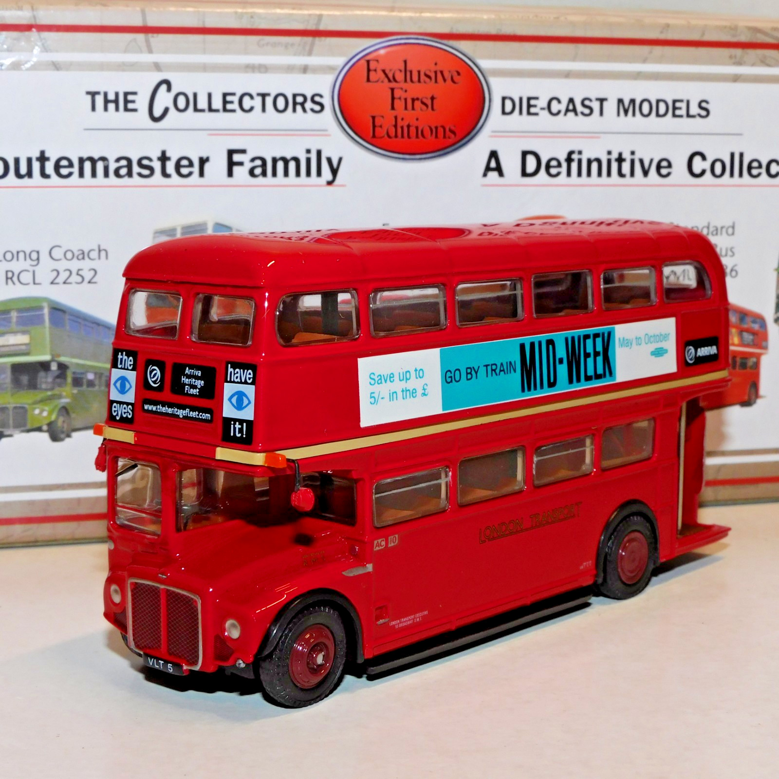 EFE ROUTEMASTER RM5 BUS LONDON TRANSPORT ARRIVA HERITAGE 1/76 36501A