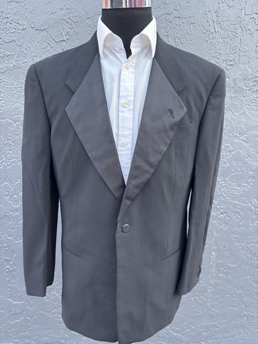 ⭐️ GIORGIO ARMANI TUXEDO SUIT 40 REGULAR ⭐️