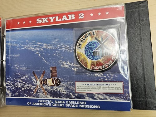 Reliure Willabee & Ward Emblèmes Officiels NASA Missions Spatiales avec 23 Patchs - Photo 7/22