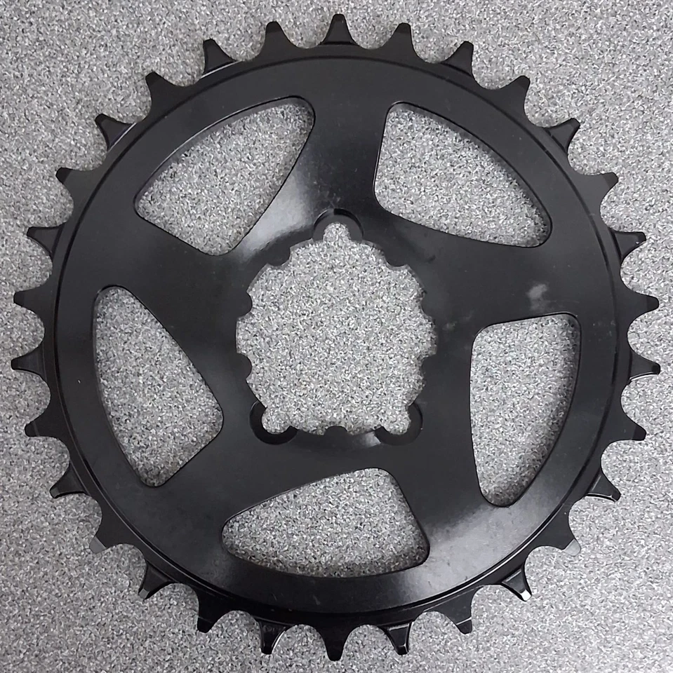 Plato ancho estrecho RaceFace: montaje directo compatible con 3 pernos, 30t, negro Foto 2 de 4