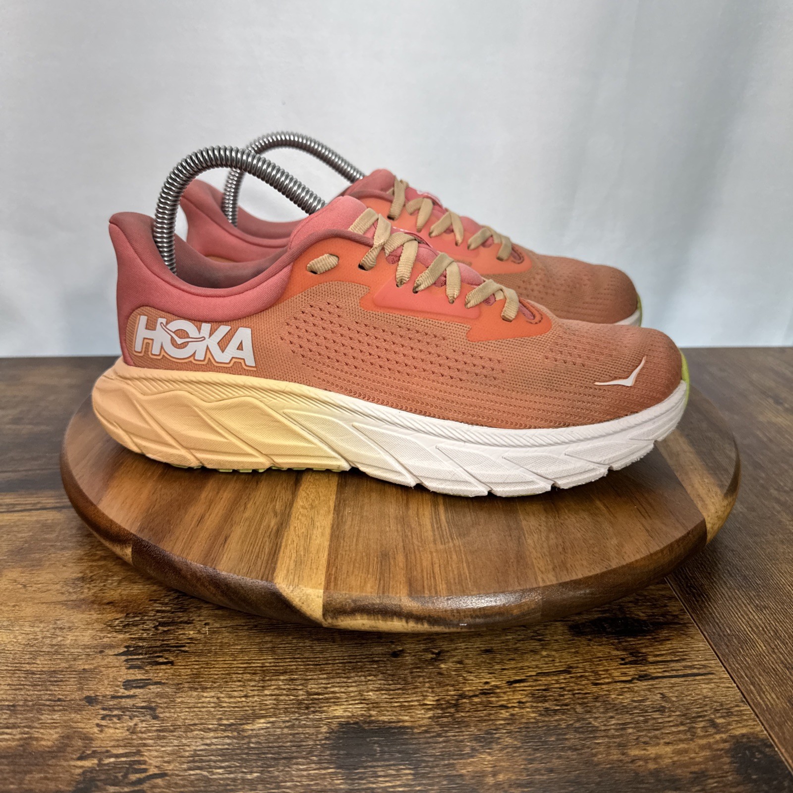 Hoka One Arahi 7 Womens Size 7.5B Road Running Shoes 1147851