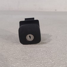 97-04 C5 Corvette Glove Box Lock Latch Black Oem Aa7513 97-04 C5 Corvette Glove Box Lock Latch Black Oem Aa7513