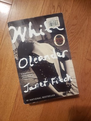 White Oleander (Oprah's Book Club) - Paperback By Fitch, Janet - 1999 VERY GOOD