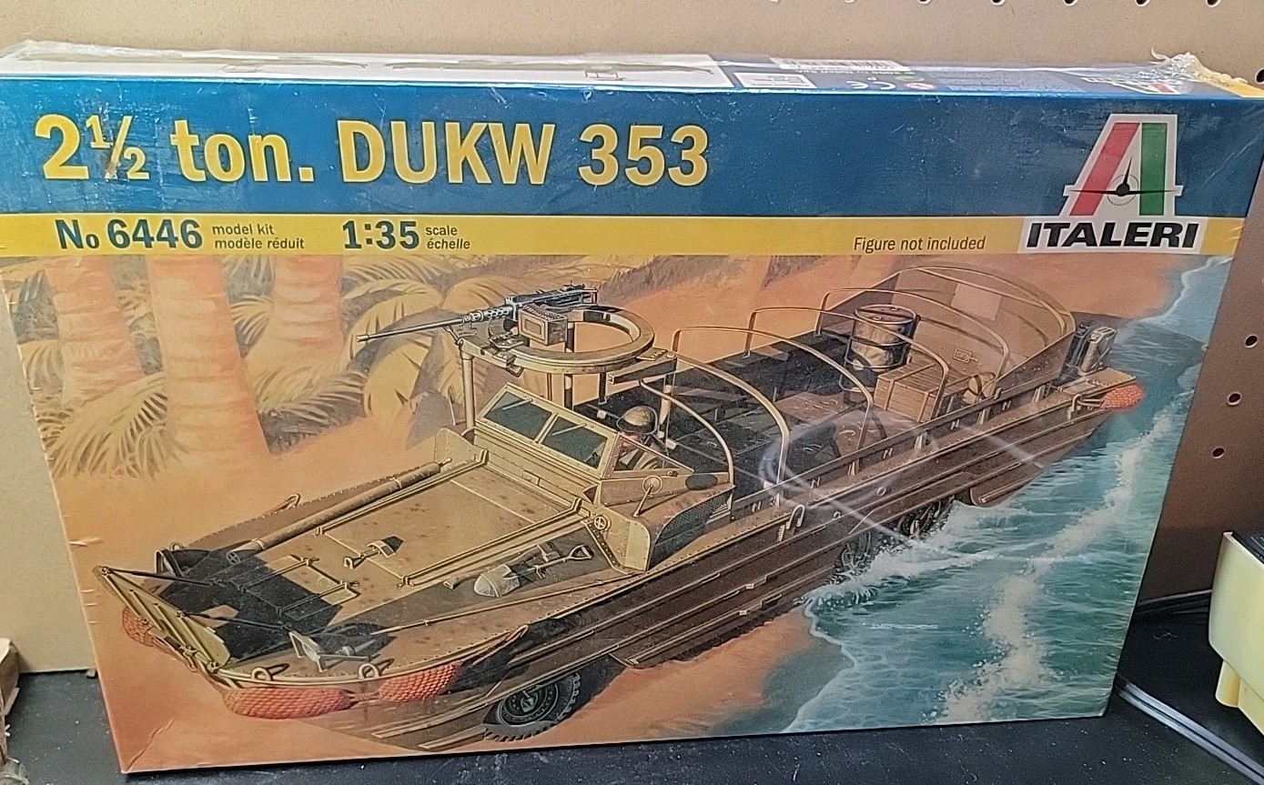Italeri No 6446 2-1/2 Ton DUKW 353 amphibious Supply Truck Model Kit ...