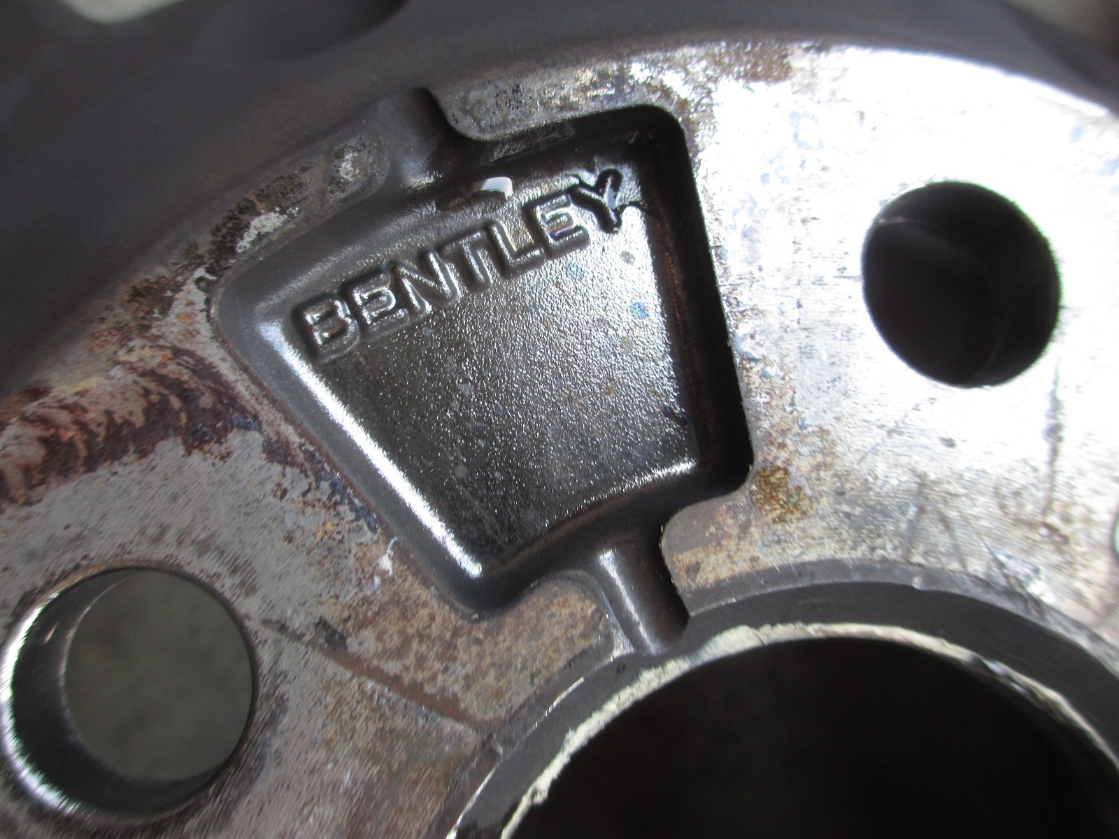 Bentley Continental 2009 Front Wheel / Rim (Damage) -  # 3w0601025s