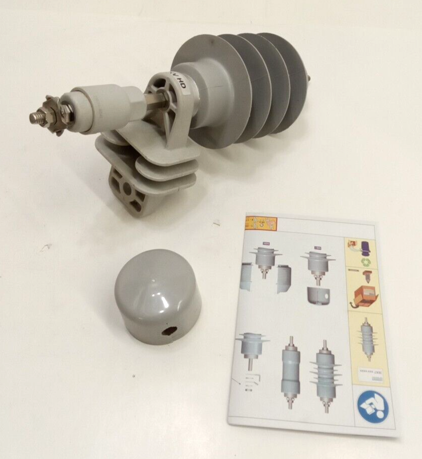 Siemens 3EK7 120-3AC4-Z Heavy Duty Surge Arrester 12,0kV Duty