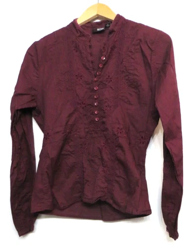 A.N.A. Shirt Womens Medium Burgundy Red Pullover Eyelet Style Classic Preppy Top
