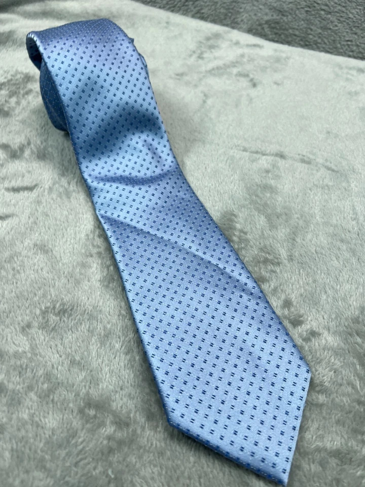 Corbata Madison 100 % seda azul texturizada bordada clásica ancho largo para hombre Foto 4 de 4