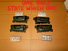 MITSUBISHI SHOGUN PININ 2001-2006 FRONT / REAR INTERIOR DOOR HANDLE ONE ONLY