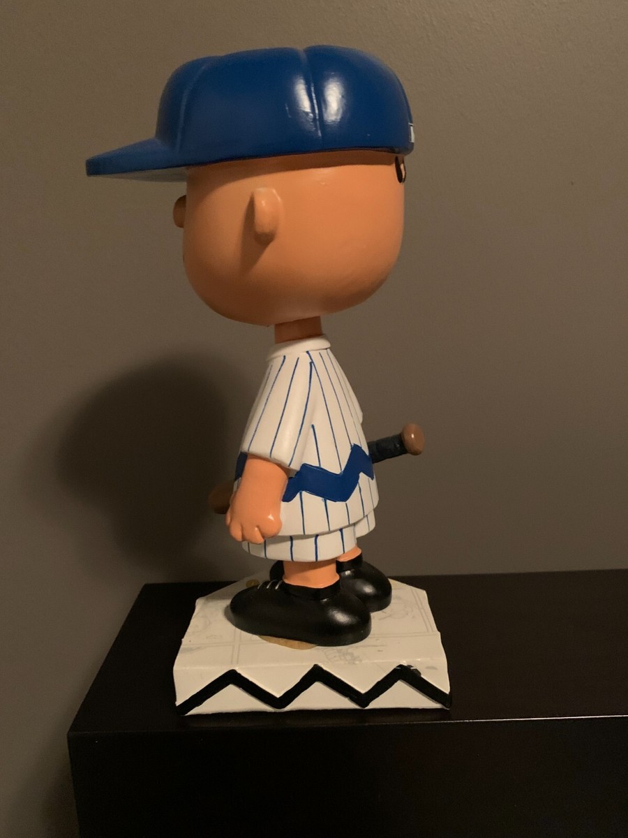 Charlie Brown Peanuts RAREST TORONTO BLUE JAYS Bobblehead (2014