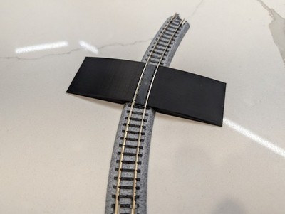 N Scale Railroad Crossing Set for Kato Single Tack  R249 Radius Black/Asphalt
