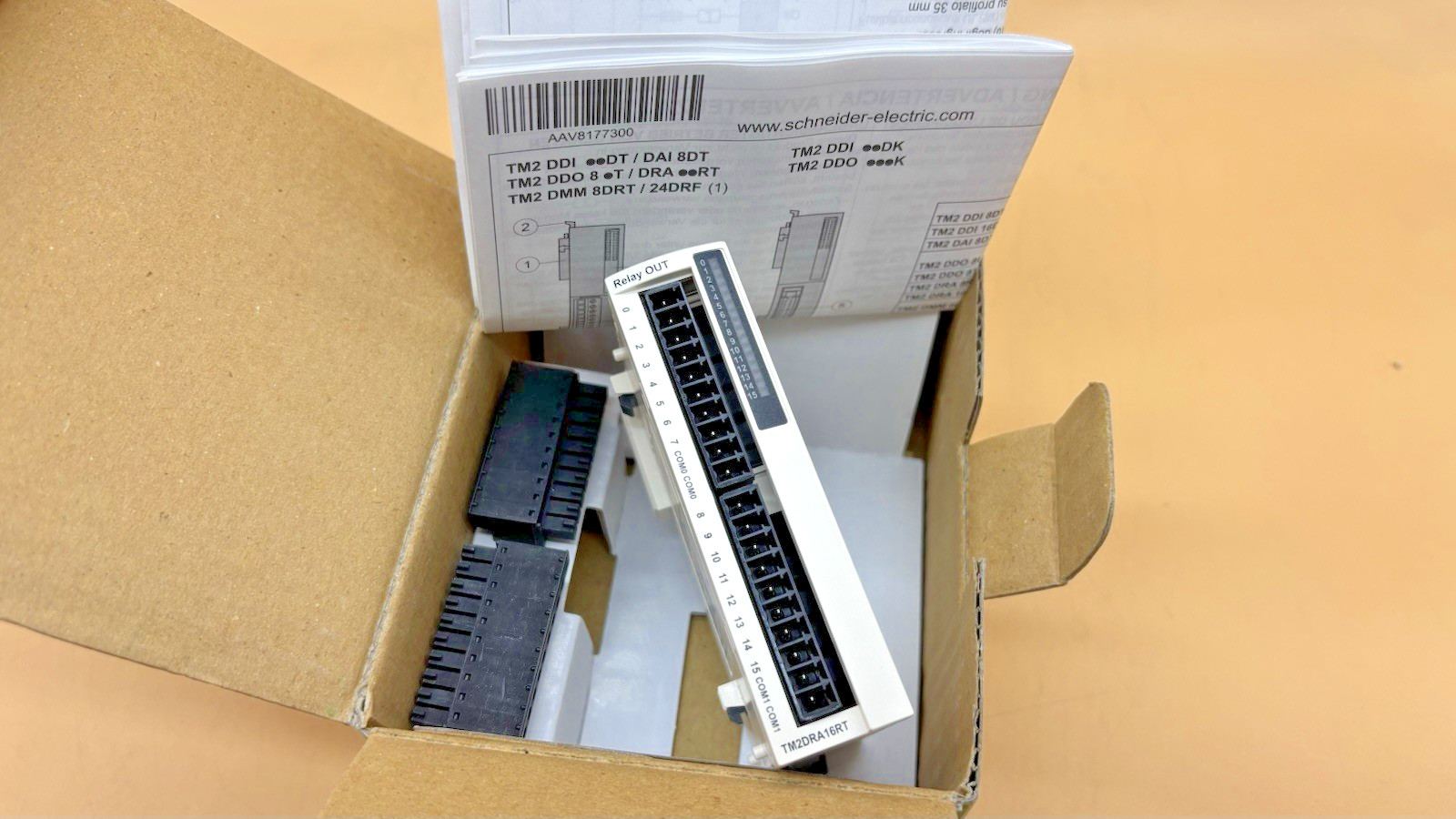 Module d'extension Schneider Electric TM2DRA16RT Modicon à 16 sorties relais - 2