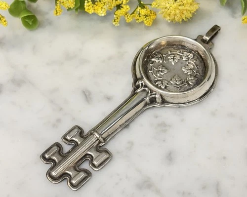 Vtg Reed & Barton Sterling Silver Wine Tasters Key Circa 1880 Pendant 4”L  21.4g