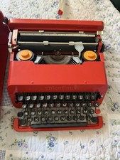 Olivetti Valentine rote Schreibmaschine mit Koffer - Vintage Sottsass kultiges Design