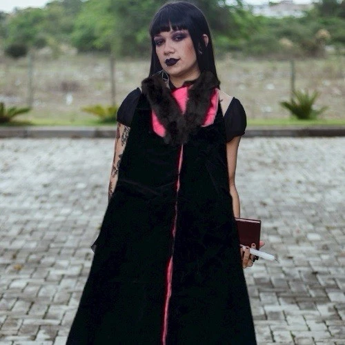 Vintage Gothic Black Velvet Maxi Cape With Full Trim Fur And Pink Lining XL - Image 2 of 4