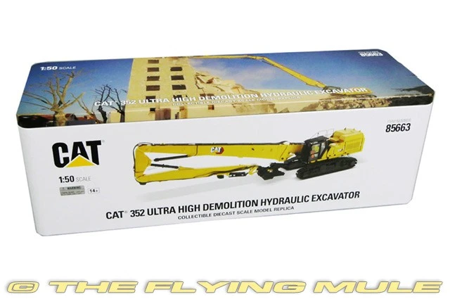 Excavadora Diecast Masters 1:50 352 UHD con 2 plumas Foto 4 de 4