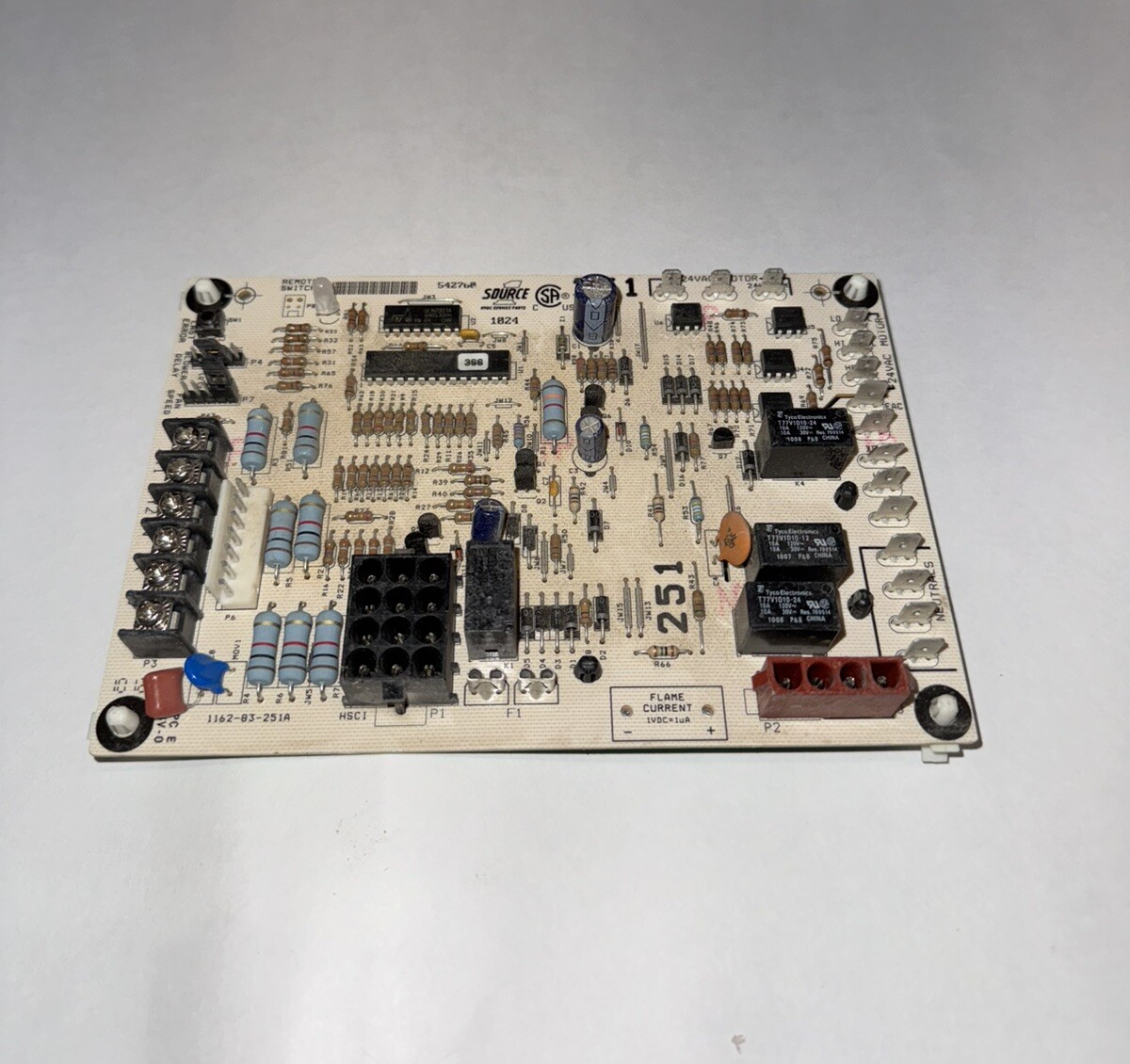 YORK 1162-83-251a Control Circuit Board 542760 Source 1 251