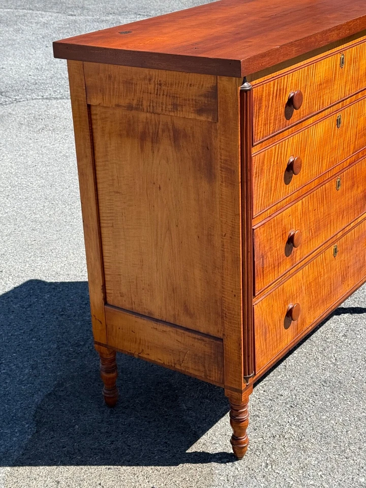 古董樱桃和老虎枫木夏来登抽屉柜 1820 年乡村 — 第 4/4 张图片