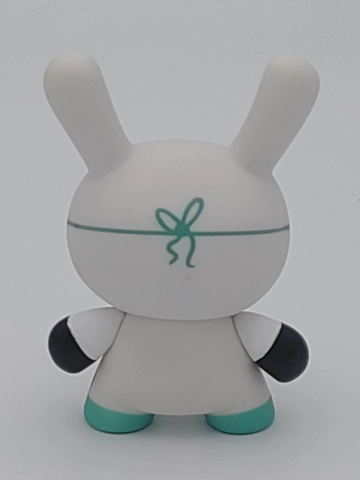 Kidrobot Dunny The 13 #10 Enfermera Cackle 3" Figura Vinilo Kathie Olivas Foto 3 de 4