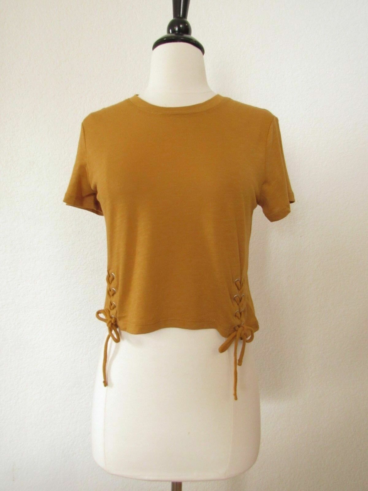 Anthropologie Mustard Yellow Lace-Up Crop Top Size Small Festival Basic-image