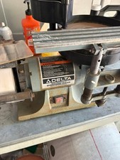 DELTA TOOLS WET, DRY SHARPING CENTER 23-710, w/ ATTACHMENTS