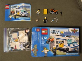 LEGO City Police 7286 Prisoner Transport Complete Set 173 pcs With Box