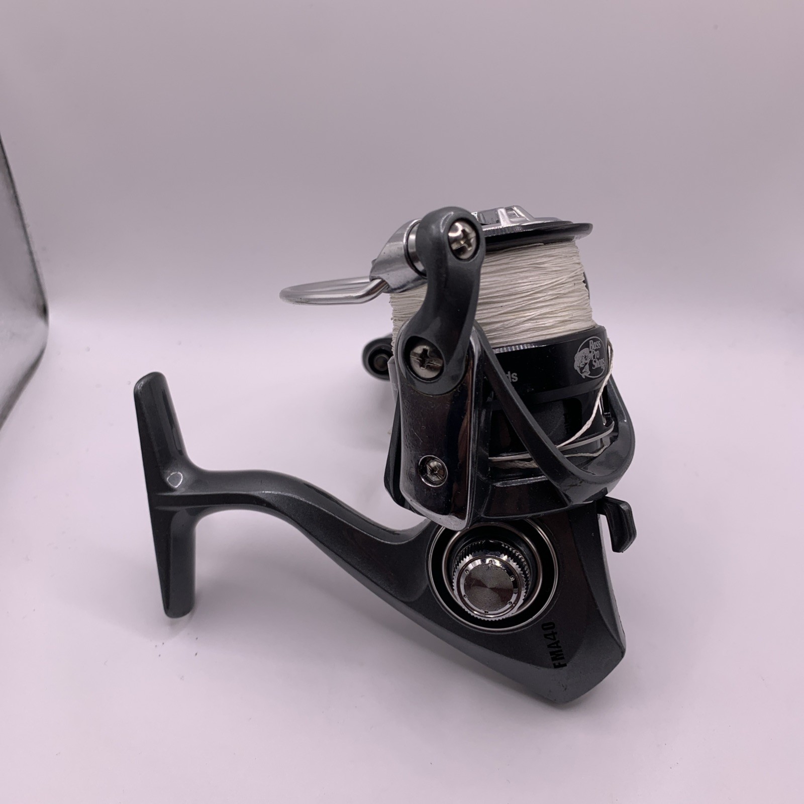 Bass Pro Formula Spinning Reel. 5.0:1 Gear Ratio. 10 Ball Bearings. Size 40