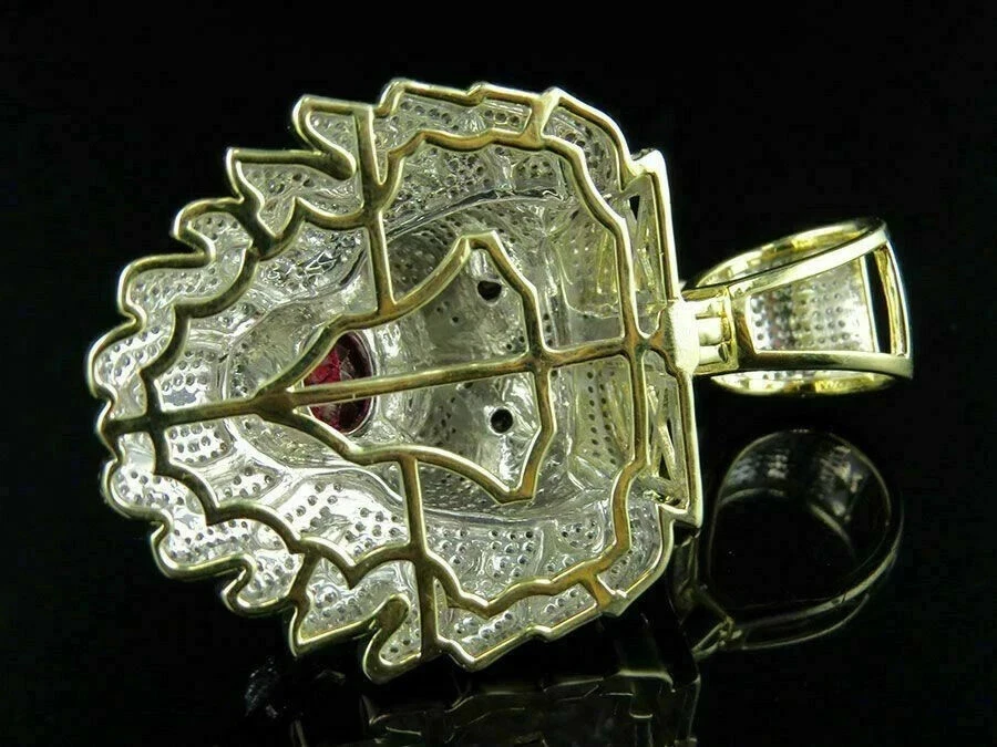 Colgante de 5 quilates de corte redondo creado en laboratorio con rubí rojo para hombre REY LEÓN acabado en oro amarillo de 14 quilates Foto 2 de 4