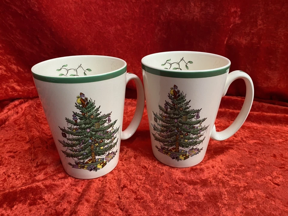 Spode - Christmas Tree Large 12oz Mugs set of 2 - Image 2 of 4