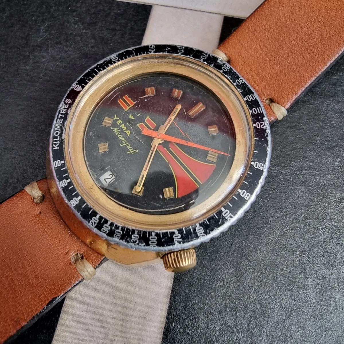 Vintage Montre mécanique YEMA 17 Jewels années 1960