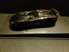 Lamborghini Aventador J 2012 AutoArt in scale 1/43