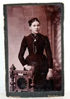 Atelier Mertens Rendsburg - 10 x 6 cm - YOUNG WOMAN