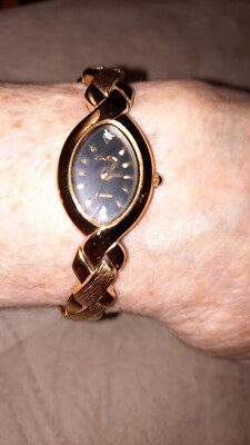 Vintage Elgin Diamond Gold Women's Watch Oval With Gold Braided