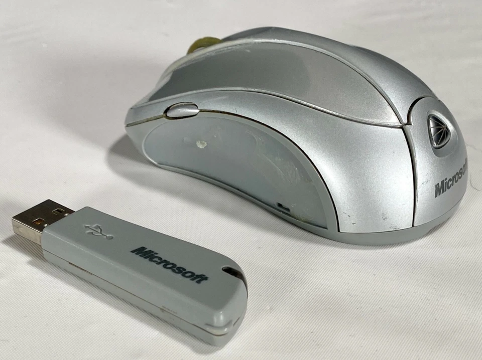 Microsoft Wireless Notebook Laser Mouse Silver 1054 w/ USB Receiver 1051 - Image 3 of 4