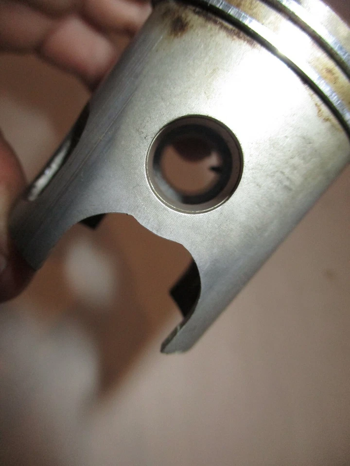 Pistón 17W-11631-00-97 1988 Yamaha DT50L Foto 4 de 4