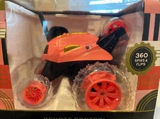 F.A.O. Schwarz Remote Control THUNDER TUMBLER 360 Spins & Flips LED Lights Stunt