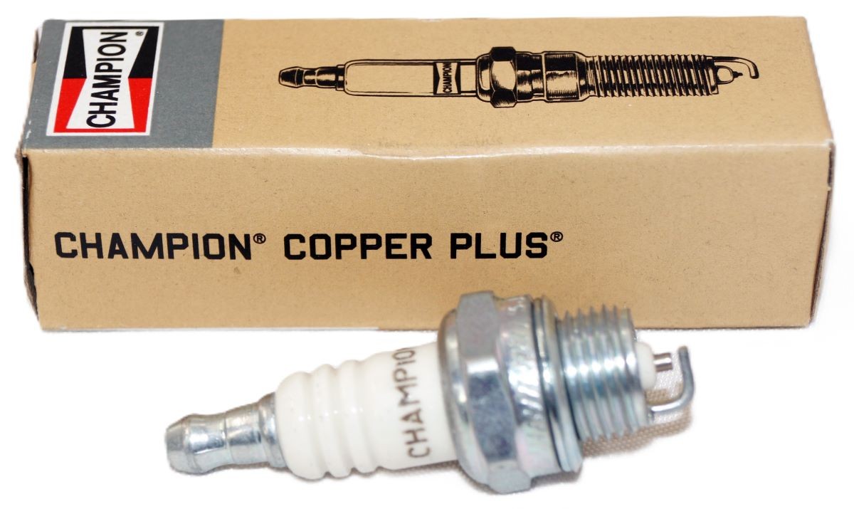 Champion 848 Copper Plus Spark Plug SME CJ8Y