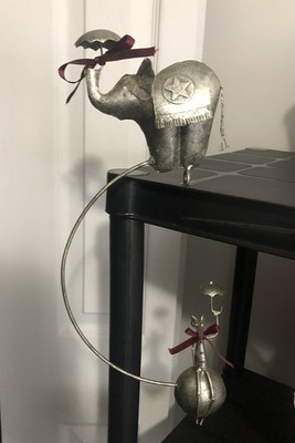 ''BALANCING ACT'' VINTAGE SKY HOOK METAL TIN WELDED BALANCE - ELEPHANT AND MOUSE