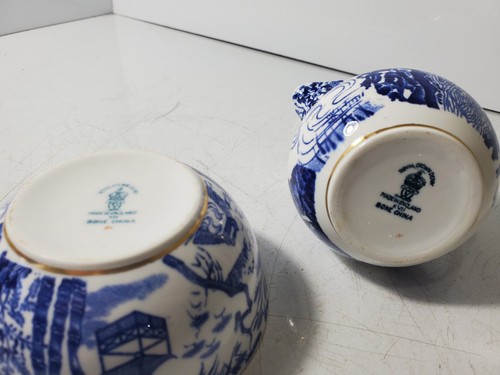 Royal Crown Derby Blue Mikado Open Sugar Bowl & Creamer Made in England - Picture 3 of 5