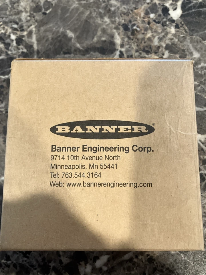 Banner Engineering TL50YAQP-10822 Brand New - Image 3 of 3