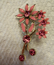 Gold Tone Metal Pink Enamel Flower Spray Brooch Pin, 7 Pink Rhinestones