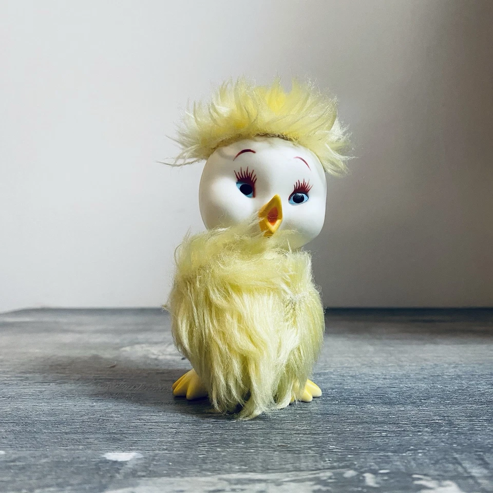 Pollito de goma ilimitado de Pascua de colección de los años 50 hecho en Corea amarillo kitsch retro Foto 2 de 4